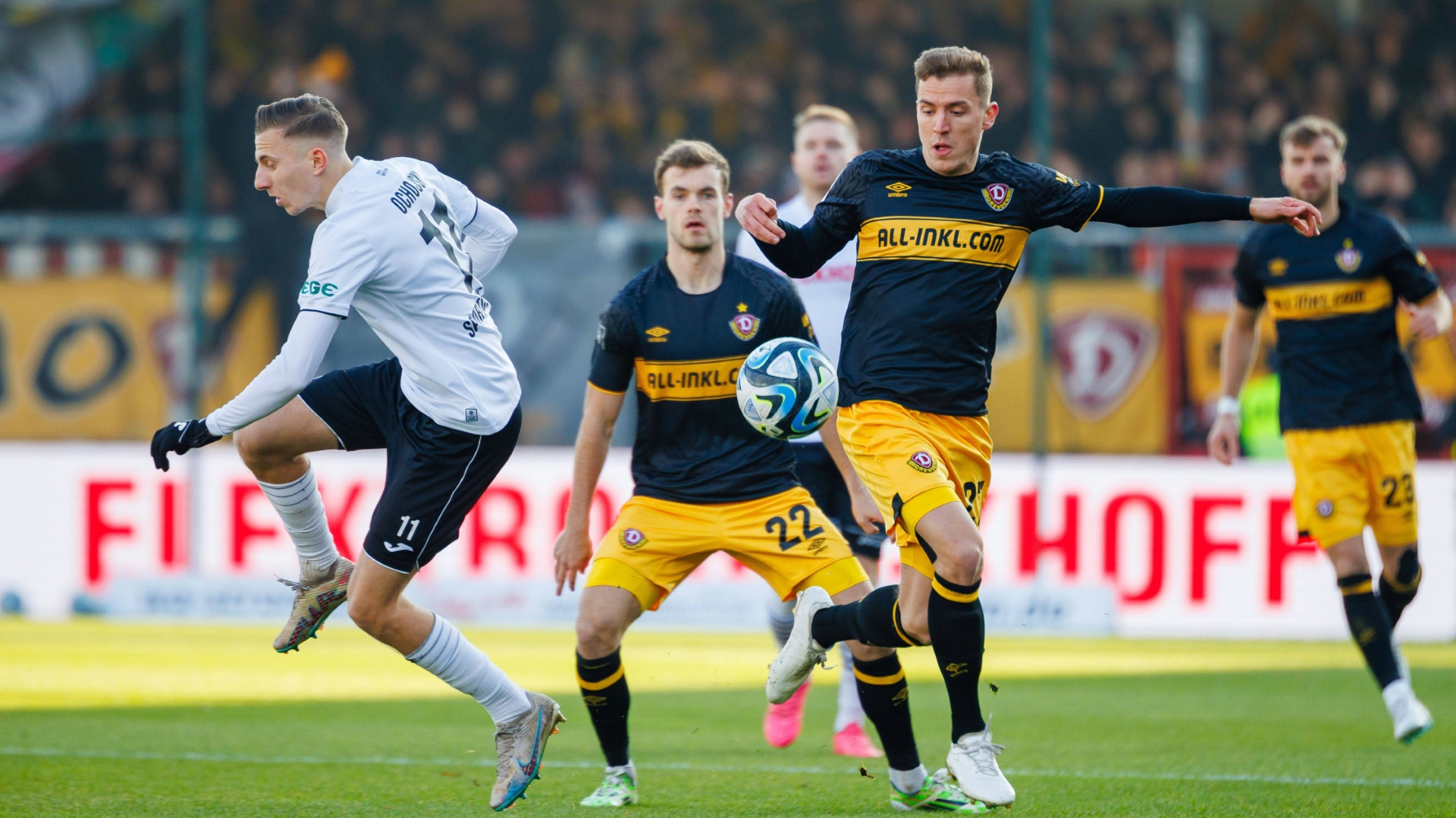 Dynamo Dresden verliert in Verl