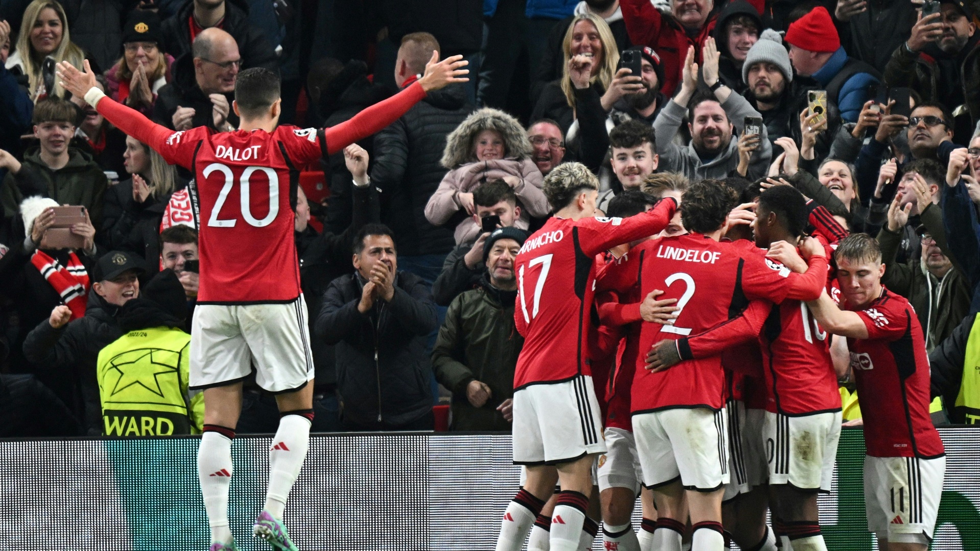 Manchester United feiert ersten Sieg