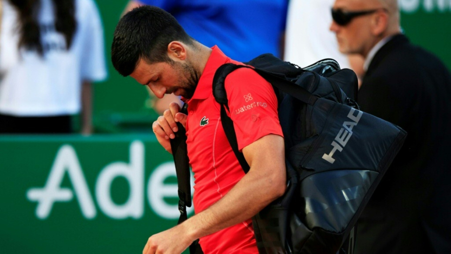 Novak Djokovic verlässt geschlagen den Court