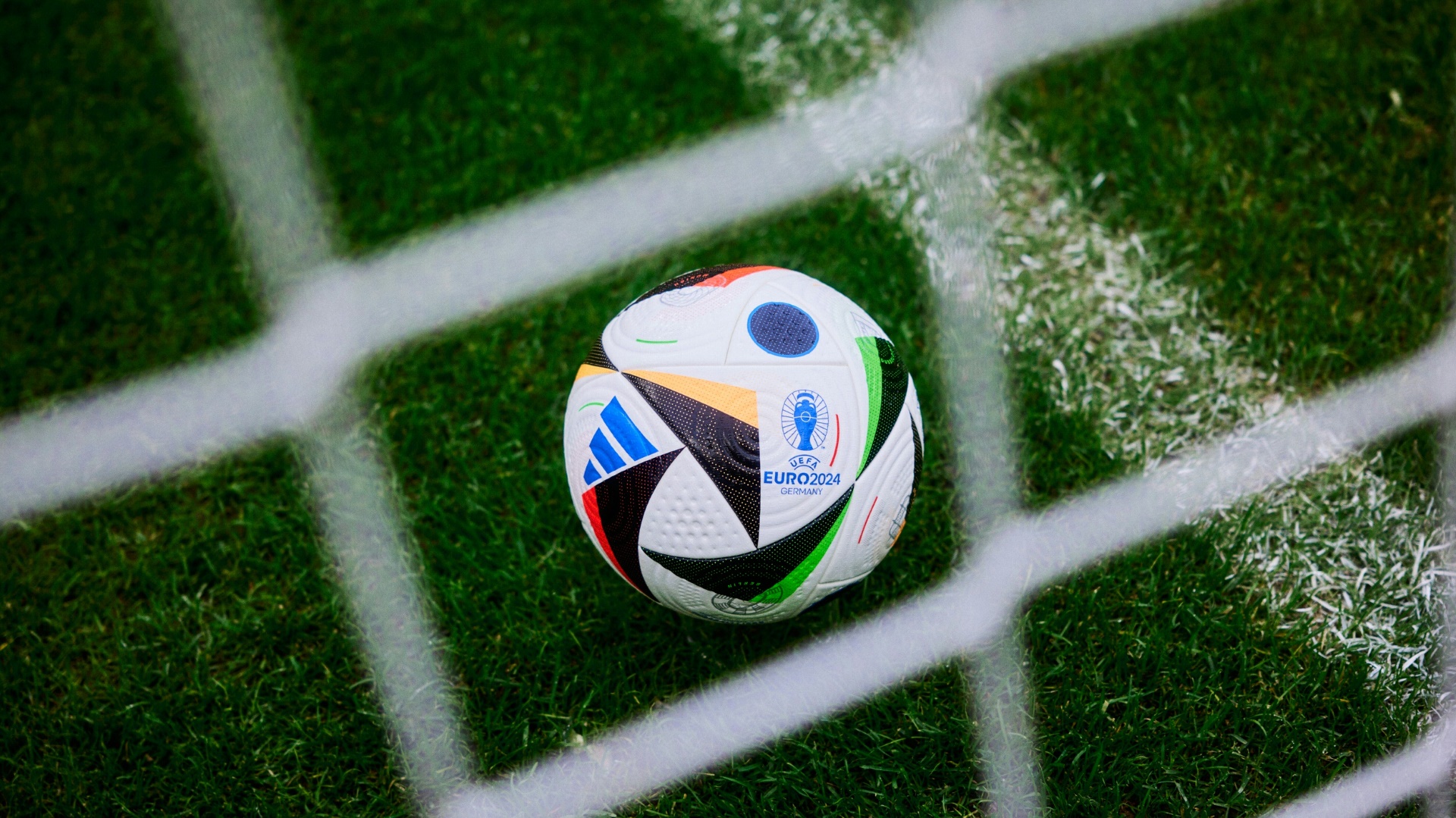 Der Ball für die EM 2024 heißt "Fußballliebe"