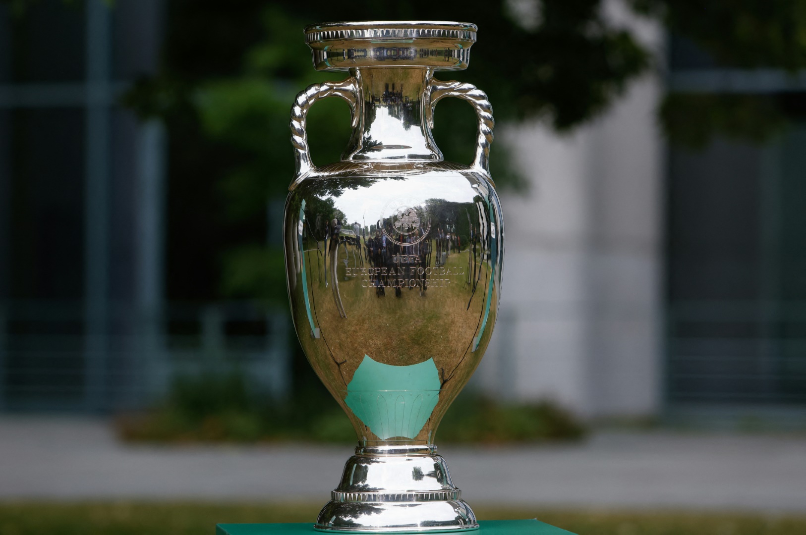 UEFA vergibt zwei Europameisterschaften
