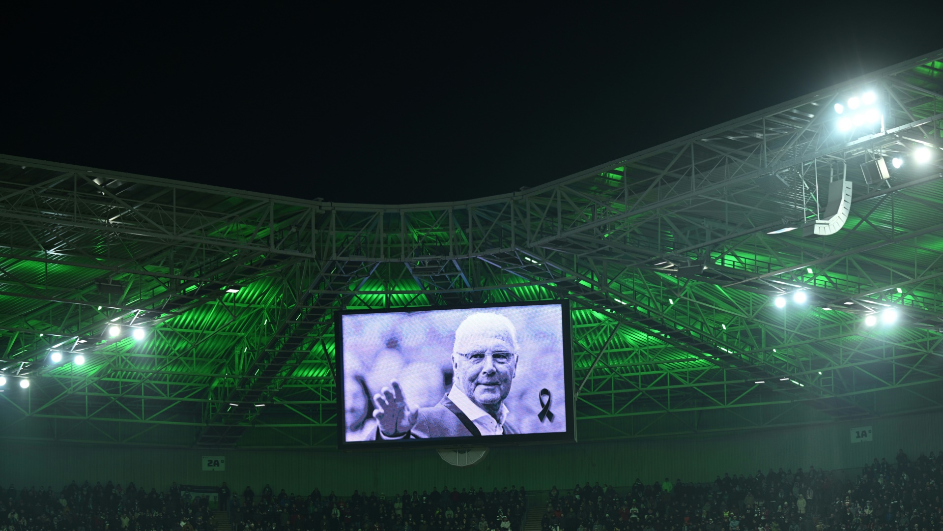 Der FC Bayern ehrt Franz Beckenbauer