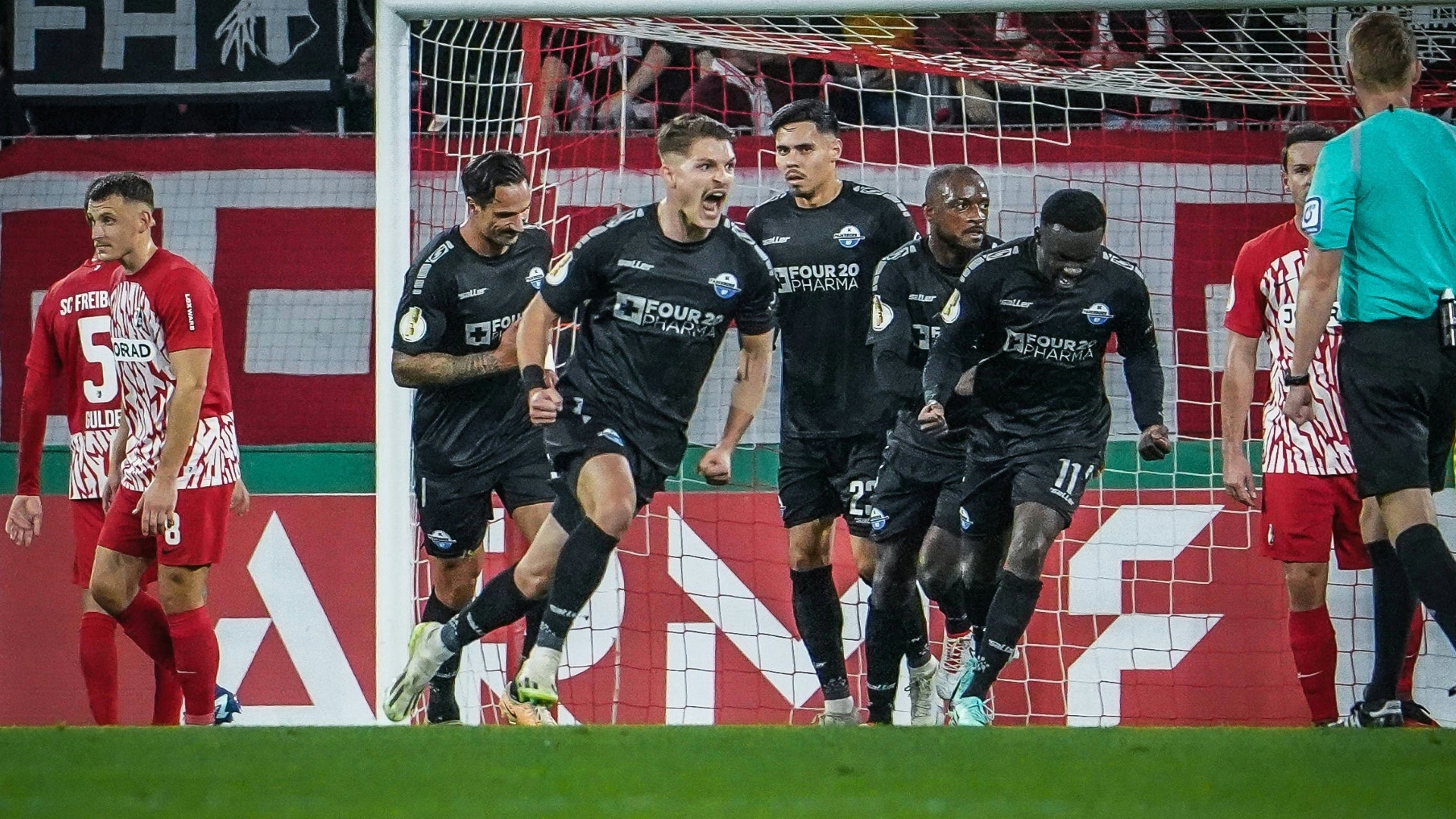 Pokalüberraschung: Paderborn schlägt Freiburg mit 3:1