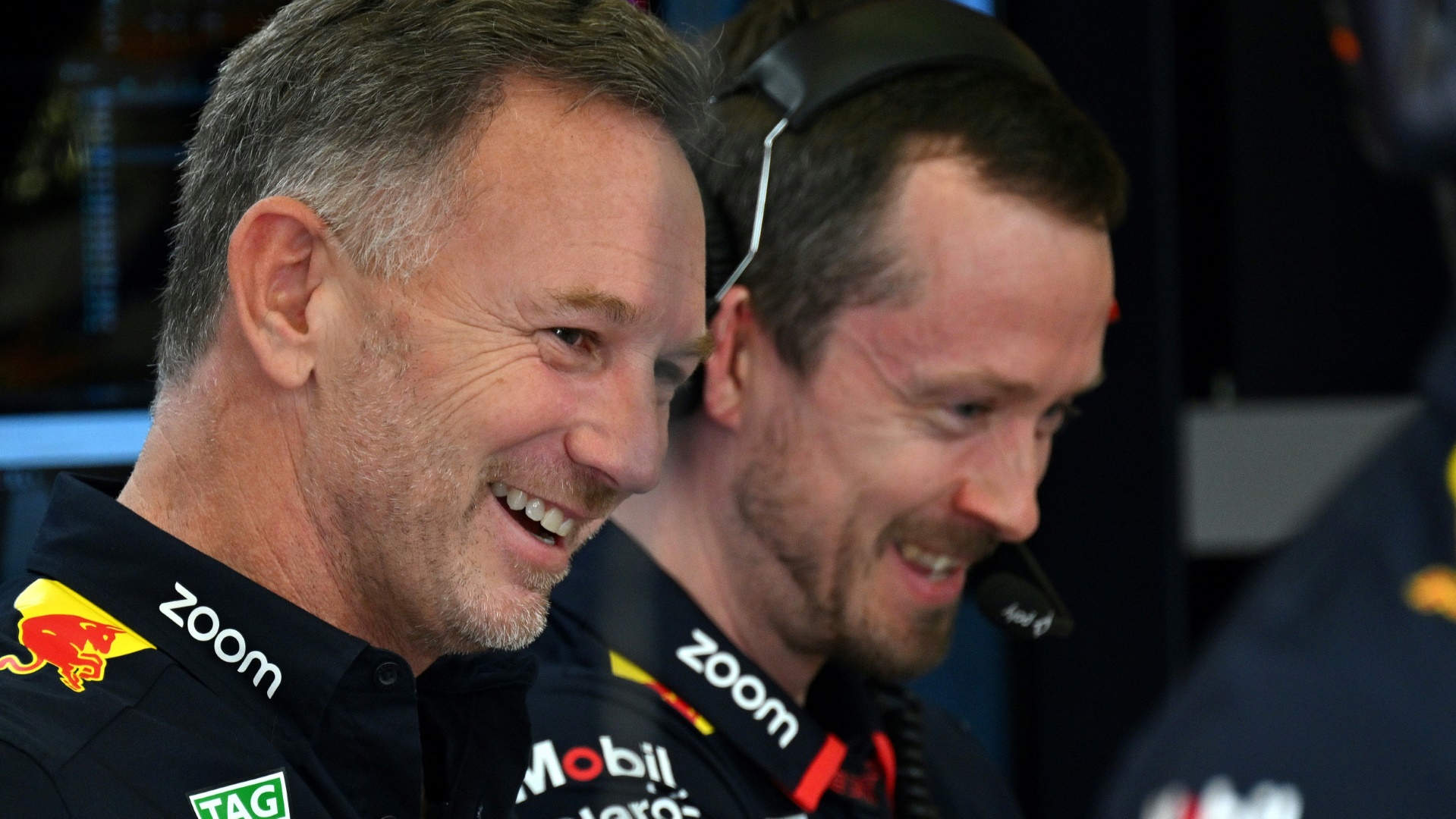 Christian Horner (l.) in der Red-Bull-Garage