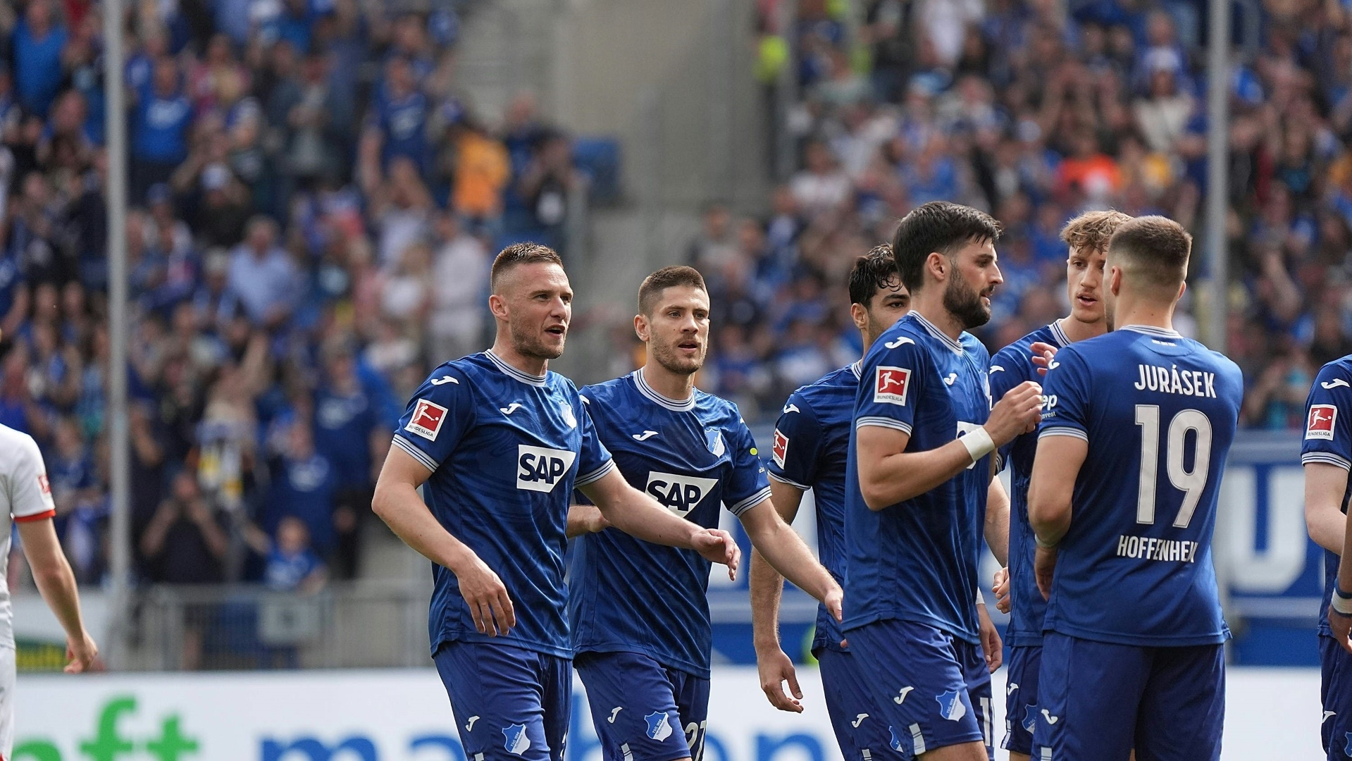 Hoffenheim feiert Sieg gegen Augsburg