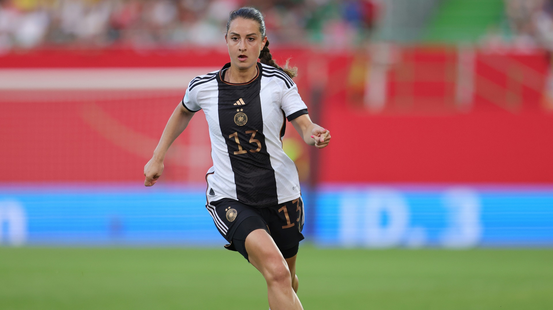 Däbritz gewann mit den DFB-Frauen Gold in Rio