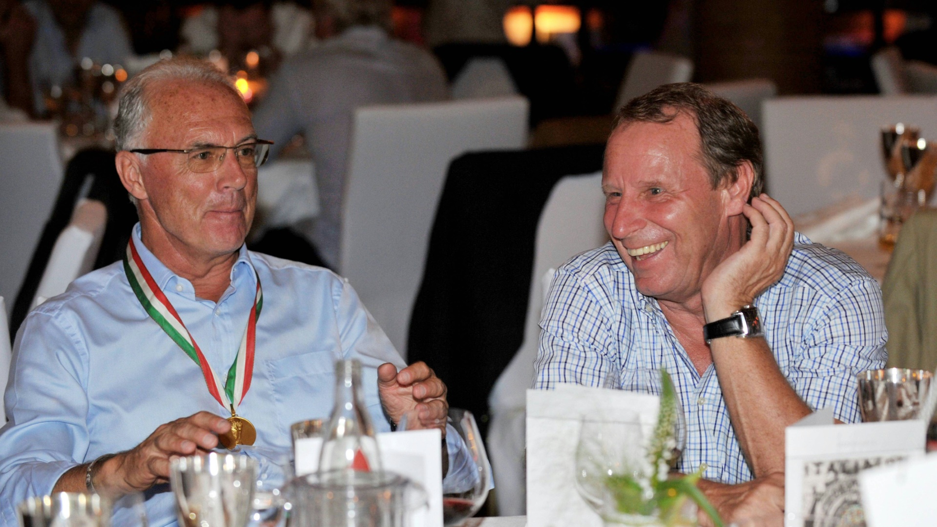 Franz Beckenbauer und Berti Vogts (r.) im Jahr 2010