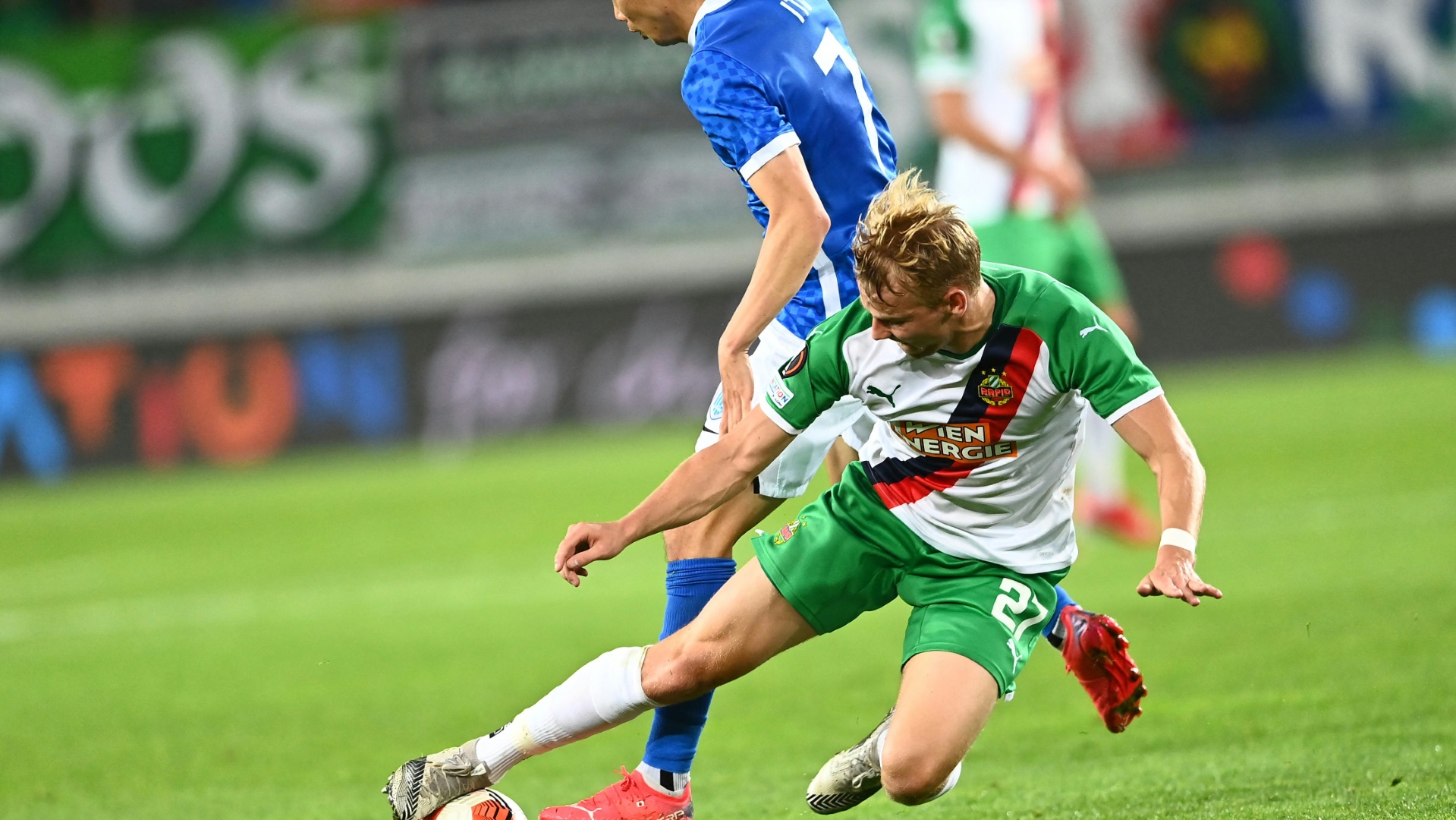 Marco Grüll (vorne) spielt nächste Saison in Bremen