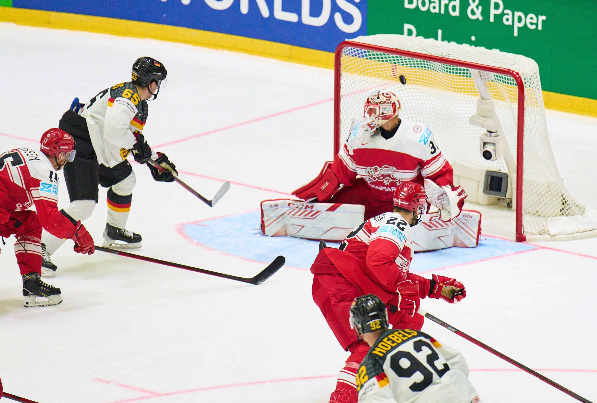 Eishockey-WM: Marc Michaelis trifft zum 1:0 für Deutschland gegen Dänemark