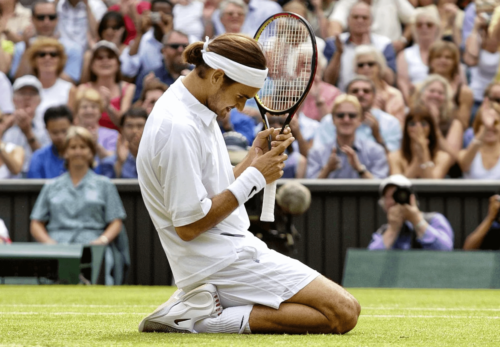 6. Juli 2003: Roger Federer feiert den Sieg über Mark Philippoussis im Wimbledon-Finale.