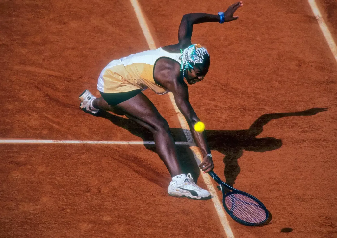 26. Mai 1998: Serena Williams traf in der vierten Runde in Roland Garros auf Arantxa Sánchez Vicario.