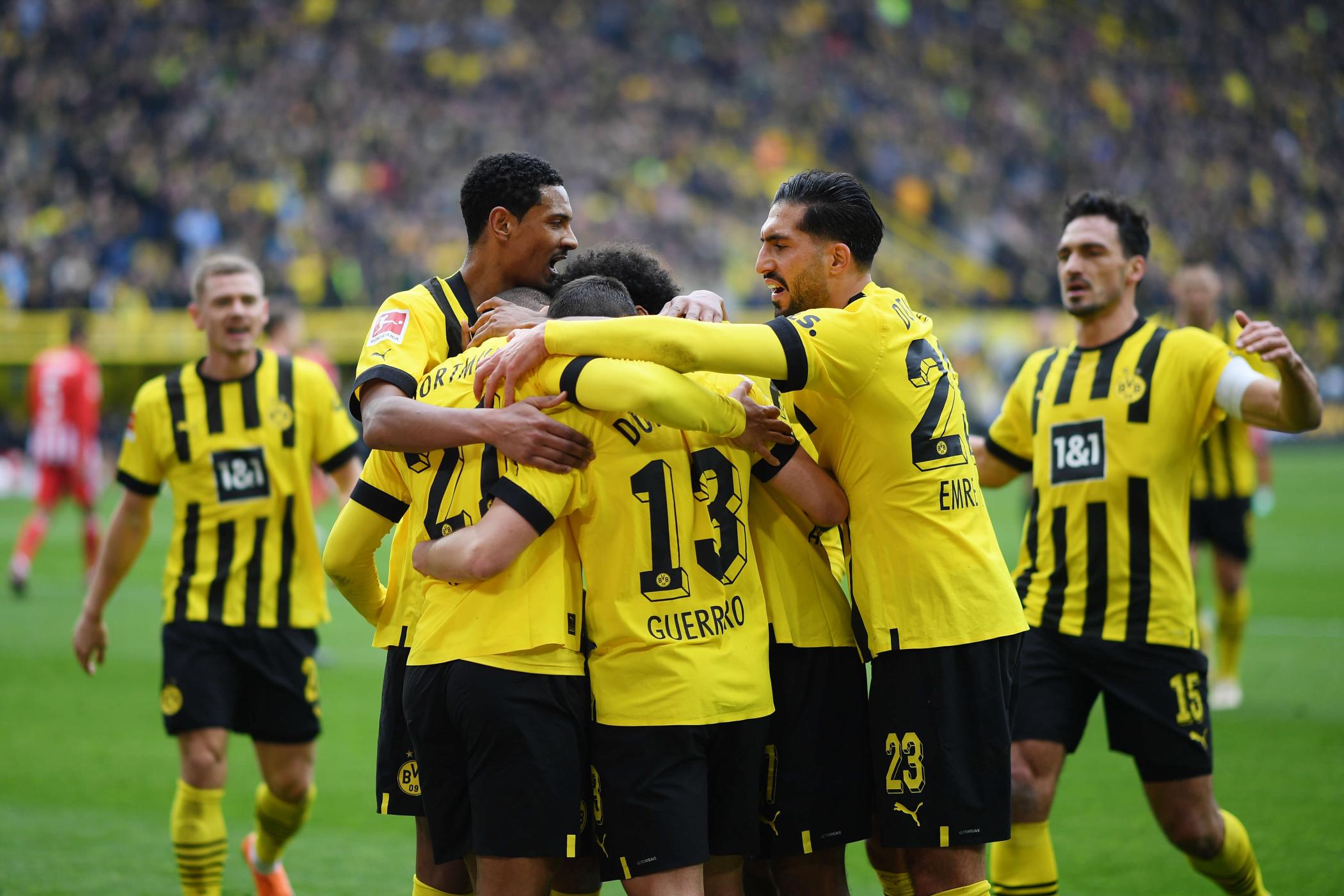 Borussia Dortmund bejubelt Tor gegen Union Berlin in Signal-Iduna-Park