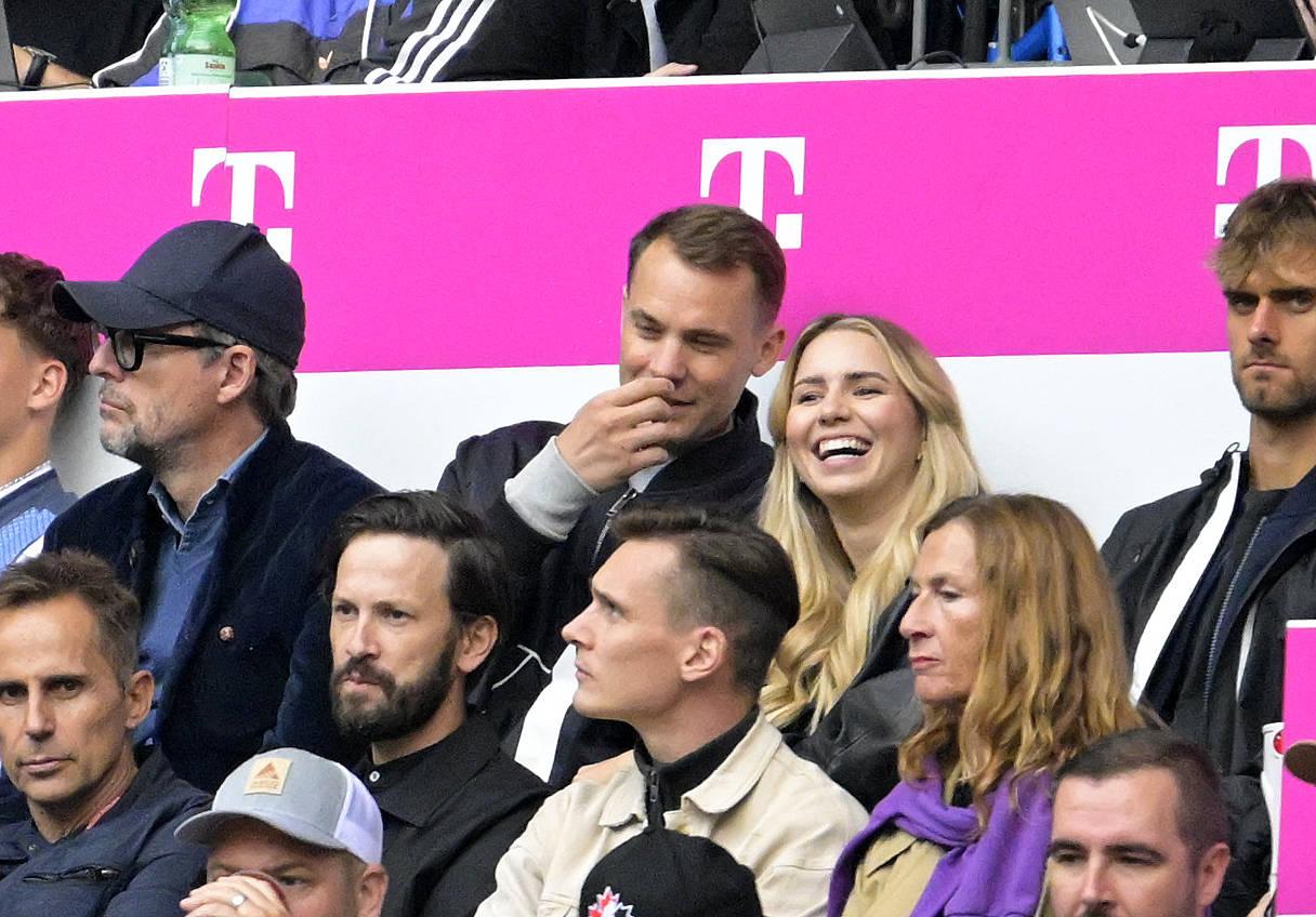 Manuel Neuer und seine Verlobte Anika Bissel