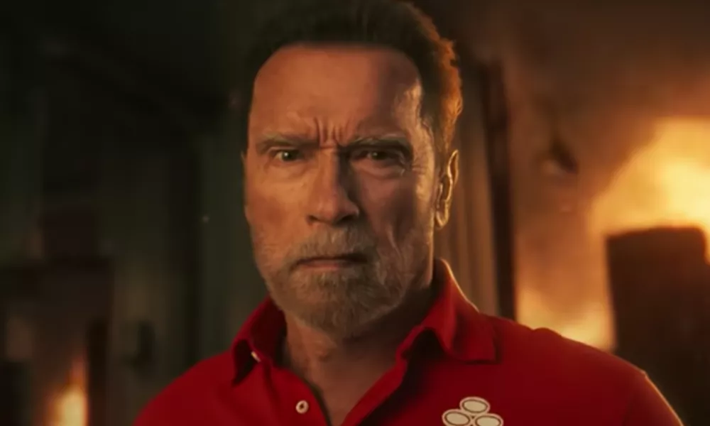 Arnold Schwarzenegger als "Agent State Farm"