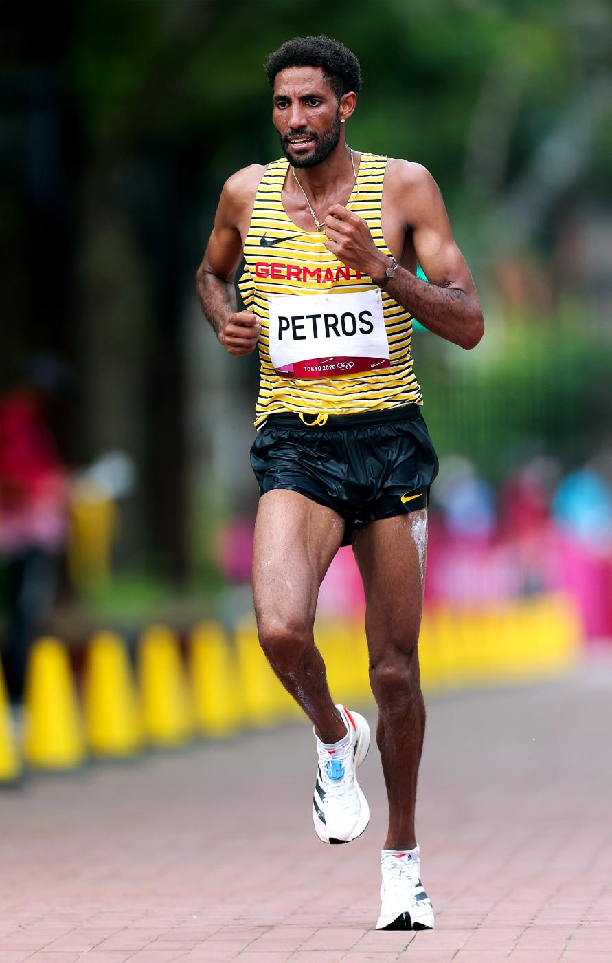 Amanal Petros, Deutschlands Top-Läufer, hält die Landesrekorde über Marathon und Halbmarathon.