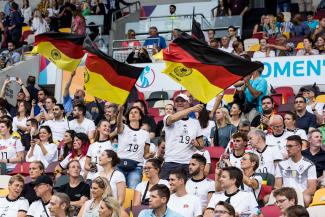 Deutsche Fans bei der Frauen-EM 2022