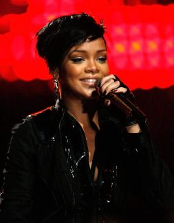 Rihanna singt beim Super Bowl LVII