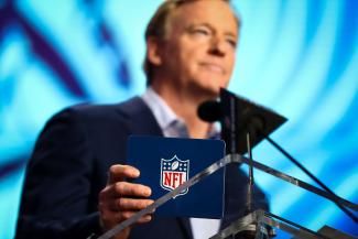 Roger Goodell verkündet die Draft-Picks beim NFL-Draft 2023