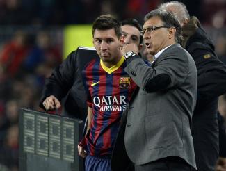 Lionel Messi und Trainer Gerardo "Tata" Martino während ihrer gemeinsamen Zeit beim FC Barcelona