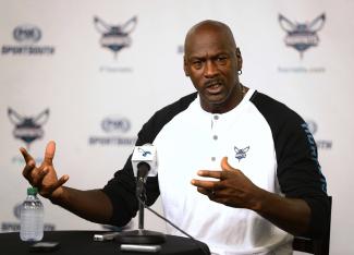 Michael Jordan verkauft seine Anteile an den Charlotte Hornets